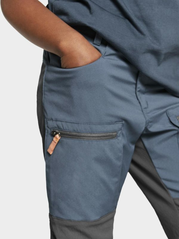 Perrybrooking.shopc4a12c2bb4 2